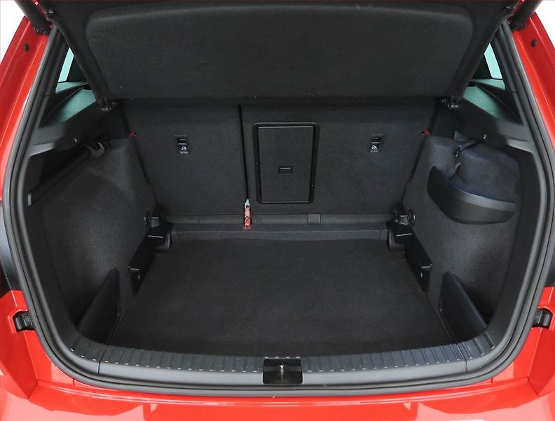 Škoda Karoq (2021) Sportline 1.5 TSI - fotka 14 z 28
