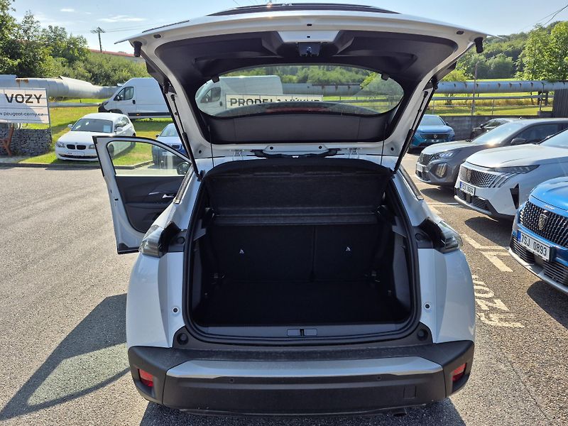 Peugeot 2008 (2026) ALLURE Turbo 100 MAN6 - fotka 11 z 23