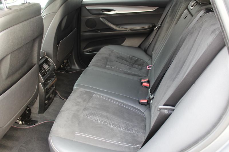 BMW X5 xDrive30d, CZ - fotka 17 z 22