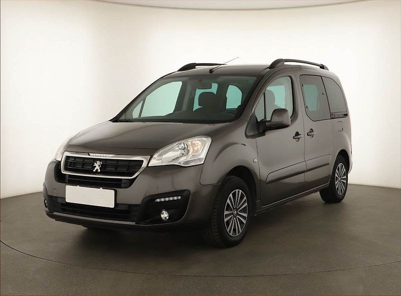 Peugeot Partner (2018) Active 1.6 BlueHDi, 5Míst, ČR - fotka 2 z 11