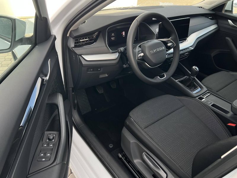 Škoda Octavia (2026) Combi Classic 6MP 1,5TSI - fotka 3 z 6