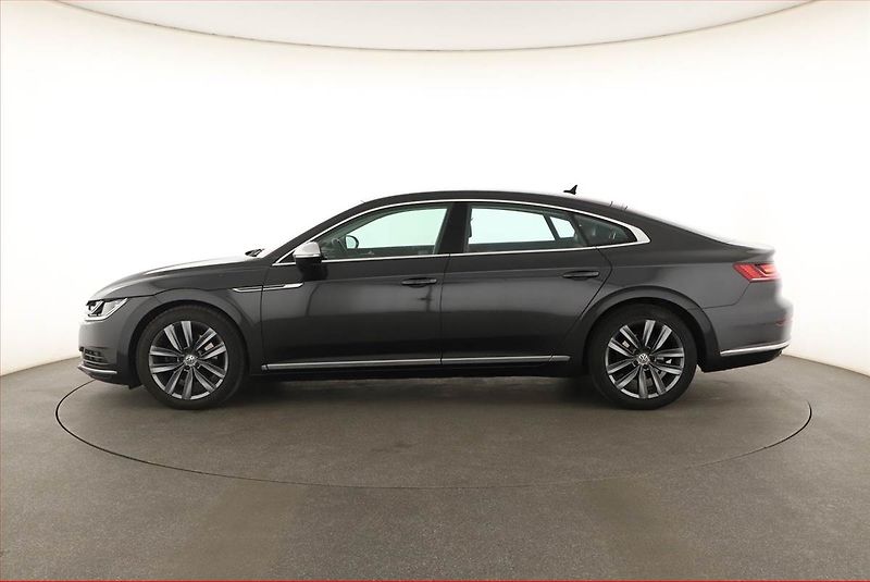 Volkswagen Arteon (2019) Elegance 2.0 TSI - fotka 3 z 21