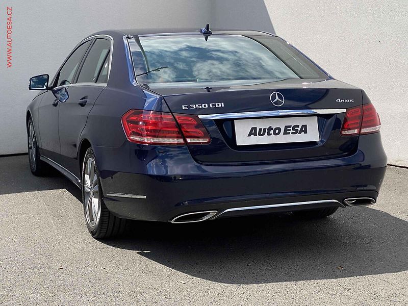 Mercedes-Benz Třídy E (2015) 3.0 CDi E350 4matic - fotka 6 z 22