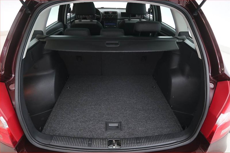 Škoda Fabia (2011) 1.2 TSI, Park. senzory - fotka 13 z 14