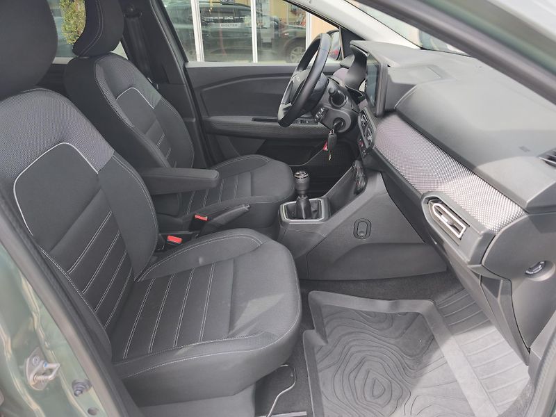 Dacia Jogger 2024 ČR TCe 110 REZERVACE - fotka 14 z 28