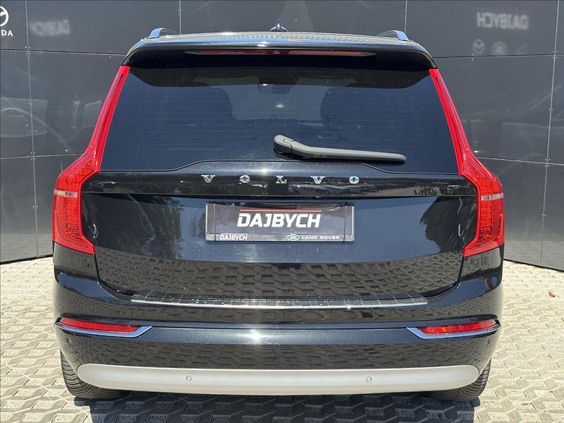 Volvo XC90 2,0 B5 AWD Momentum Pro AT ČR - fotka 8 z 33