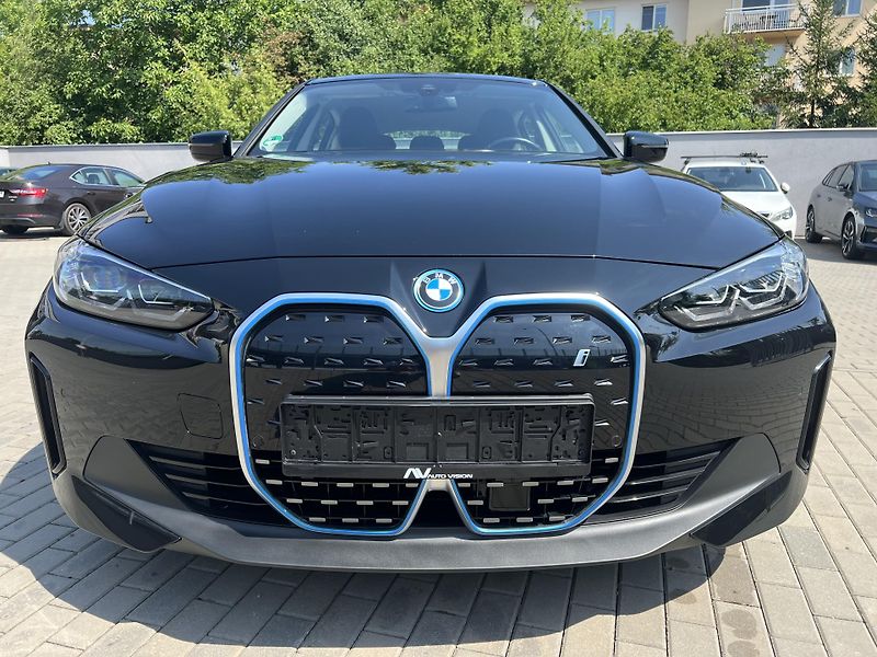 BMW i4 eDrive 40i Gran Coupe - fotka 2 z 25