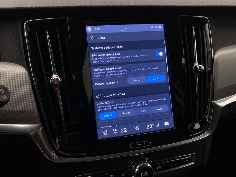 Volvo V90 T6 AWD PLUG-IN DARK PLUS AUT - fotka 46 z 59