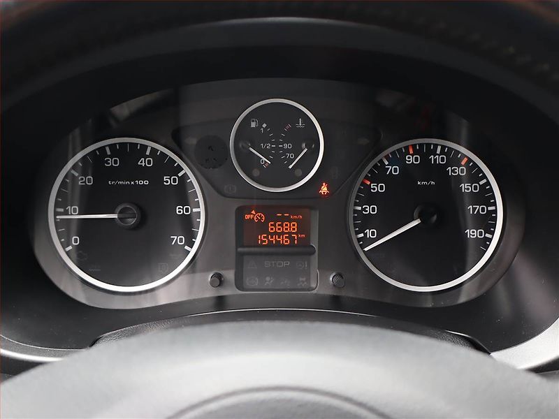 Citroën Berlingo (2018) Shine 1.6 BlueHDi, 5Míst, ČR - fotka 9 z 15
