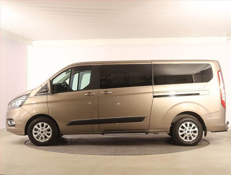 Ford Tourneo Custom (2021) Trend 2.0 EcoBlue mHEV, 1Maj - fotka 3 z 20