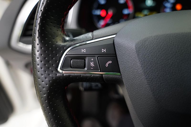 Seat Leon - fotka 16 z 28
