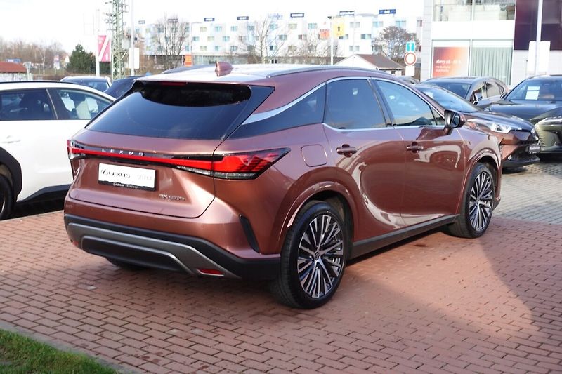 Lexus RX RX450+ PHEV Plug-in hybrid Exe - fotka 5 z 36