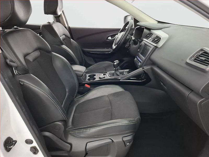 Renault Kadjar (2017) 1.2 TCe, ČR,1.maj, Serv.kniha - fotka 9 z 18