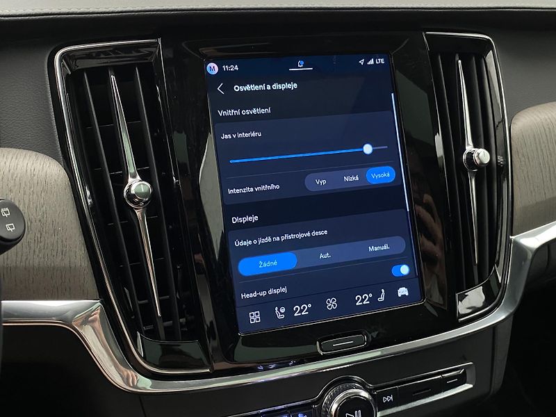 Volvo V90 T8 AWD RECHARGE DARK ULTRA CZ - fotka 57 z 69