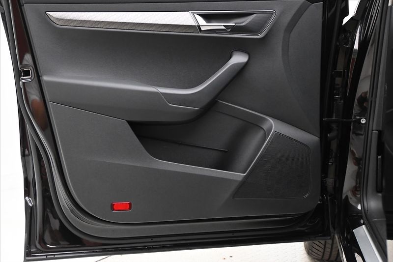 Škoda Karoq 1,5 TSI 110 kW STYLE Záruka až - fotka 24 z 30