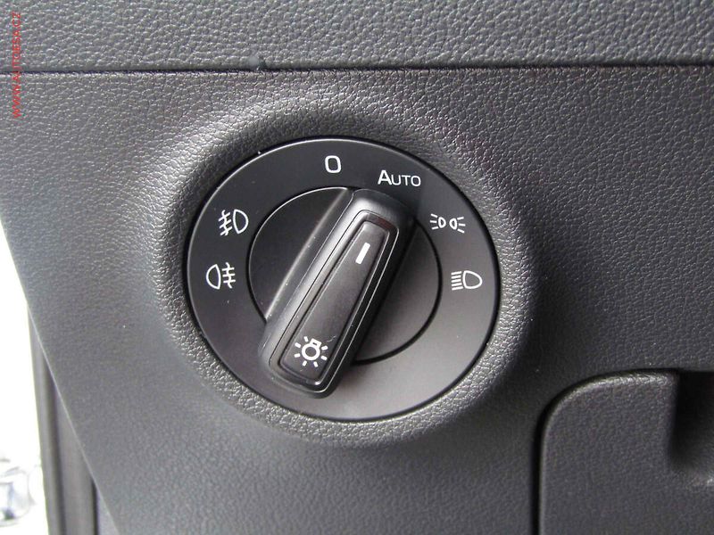 Škoda Karoq (2025) 2.0 TDi, 1.maj,ČR, Fresh - fotka 12 z 22
