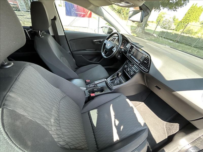 Seat Leon 2,0 TDi 110 kW DSG  Full LED - fotka 32 z 45