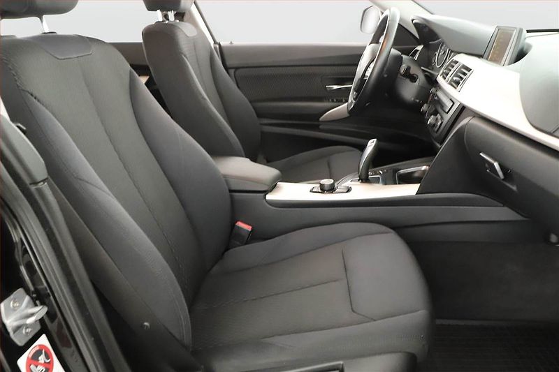 BMW Řada 3 (2013) 320i GT, Automat, Tempomat - fotka 6 z 13