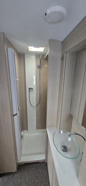 Adria Ostatní (2015) Adora 613 HT - komisní prodej - fotka 7 z 9