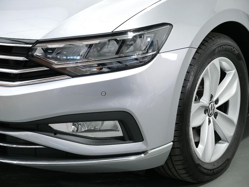 Volkswagen Passat - fotka 24 z 25