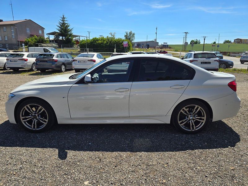 BMW Řada 3 (2017) 320d MPacket xDrive 140kW - fotka 5 z 22