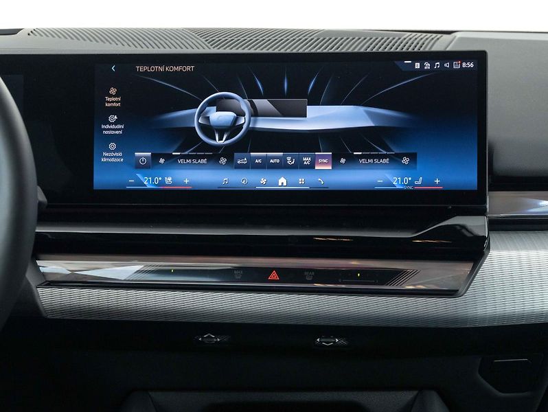 BMW Řada 5 550e xDrive - fotka 14 z 22