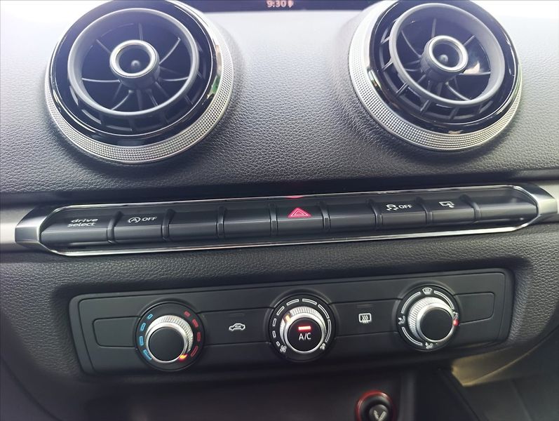 Audi A3 1,6 TDi Bi-xenon,Navi,Tempomat - fotka 18 z 34