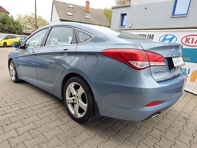 Hyundai i40 1.7-NÍZKÉ KM-AUT.KLIMA-ALU - fotka 9 z 19