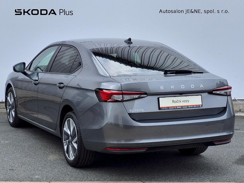 Škoda Superb (2025) Selection 2.0 TDI 110kW DSG - fotka 7 z 30