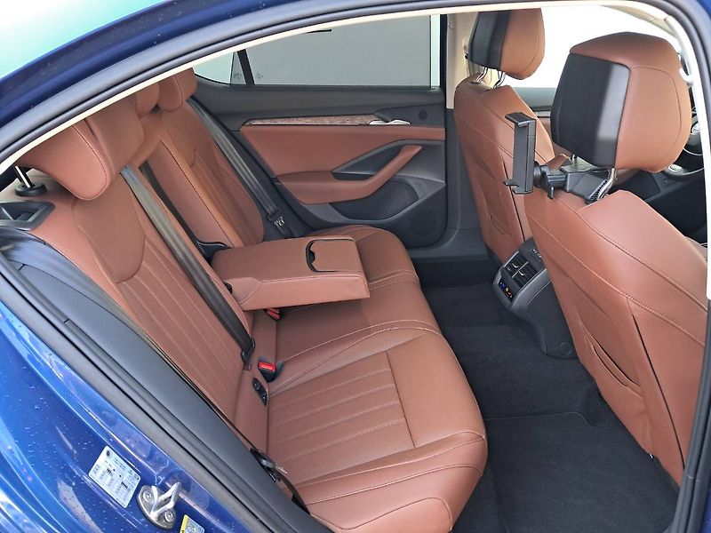 Škoda Superb (2024) L&K 2.0 TDI / 142 kW 4x4 DSG7 - fotka 25 z 32