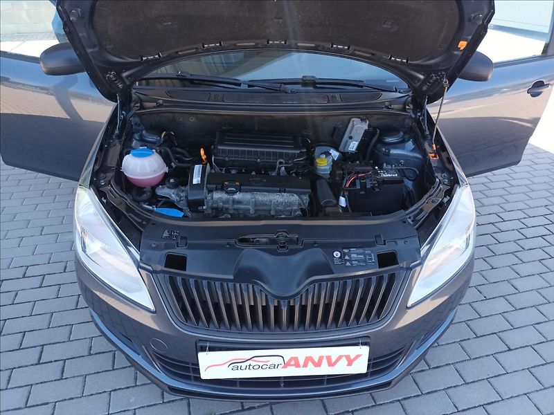 Škoda Fabia 1,4 16V,63KW,KLIMA,PO SERVISU - fotka 28 z 31