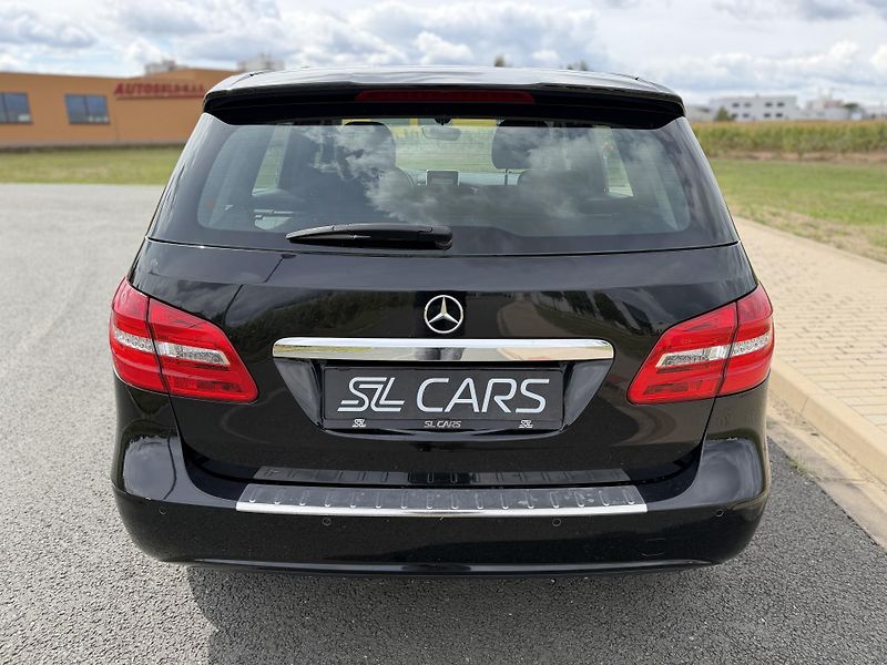Mercedes-Benz Třídy B 200 CDI NAVI XENONY 2X KOLA - fotka 4 z 36