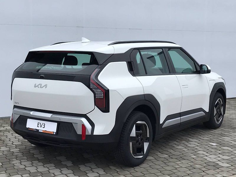 Kia EV3 (2024) AIR 58 kWh - fotka 2 z 6