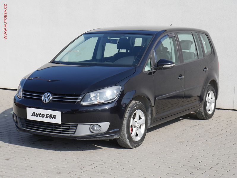 Volkswagen Touran (2010) 1.2 TSi, Trendline, výhřev - fotka 3 z 16