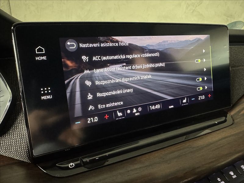 Škoda Octavia 1,5 TSi  DSG e-Tec Scout LED M - fotka 28 z 50