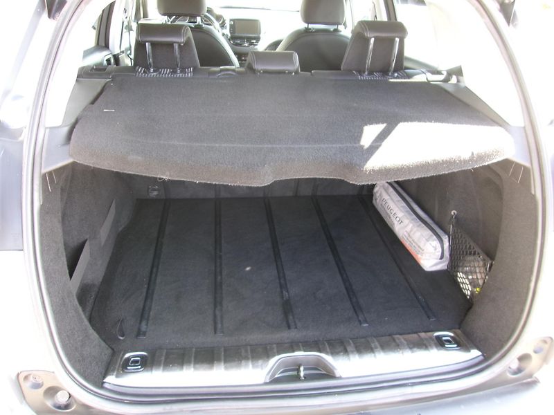 Peugeot 2008 1.6 HDI - fotka 20 z 22
