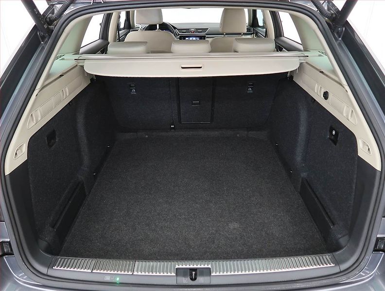 Škoda Superb (2022) Style 2.0 TDI, digi klima - fotka 14 z 27