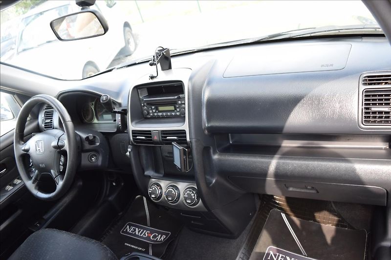 Honda CR-V 2,0 I 110KW AUTOMAT NÍZKÉ KM - fotka 22 z 50