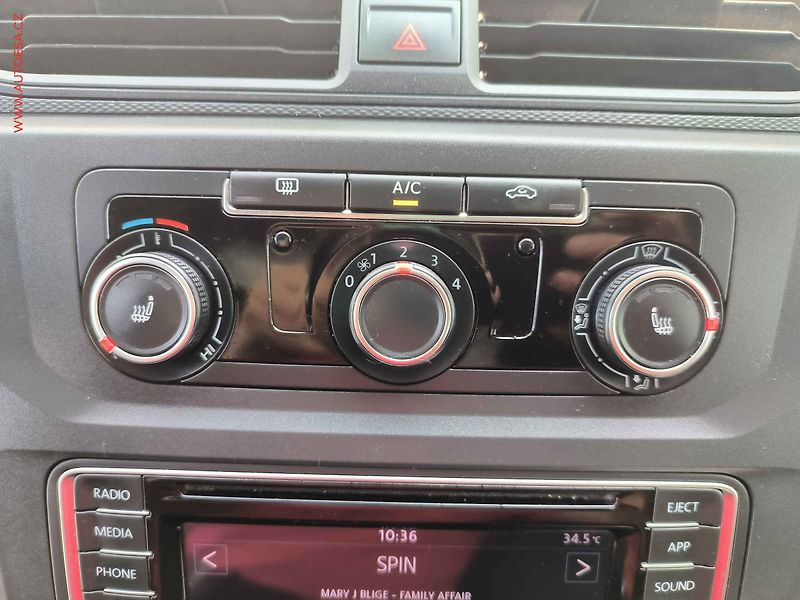 Volkswagen Caddy (2019) 1.4TGi MAXi, AC, vyhř.sed - fotka 15 z 21