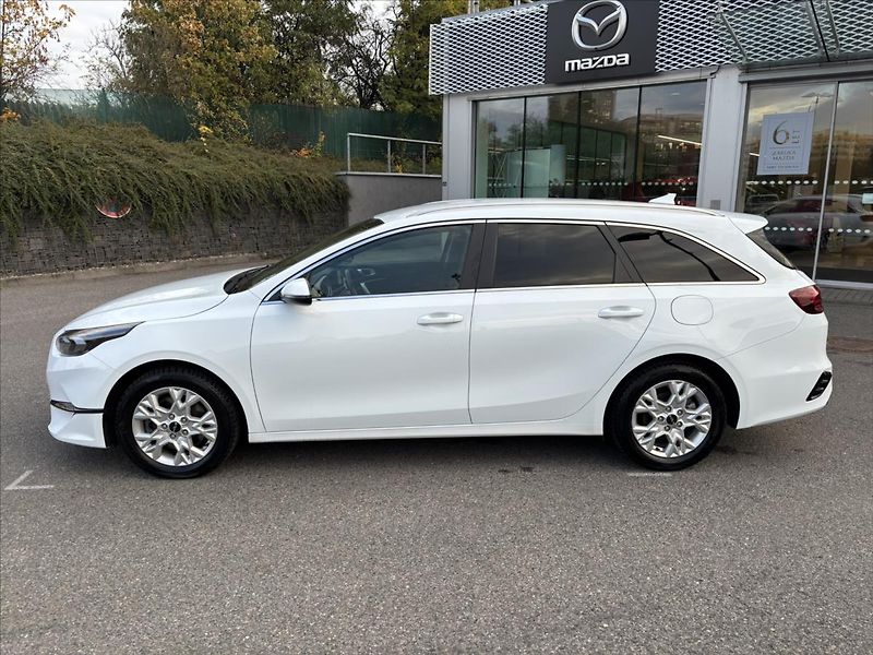Kia Ceed 1,5 TGDi 118kW TOP ZÁRUKA NAVI - fotka 2 z 39
