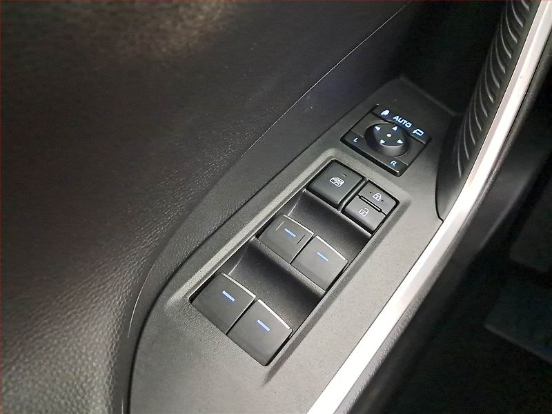 Toyota RAV4 (2022) 2.0 Valvematic - fotka 16 z 17