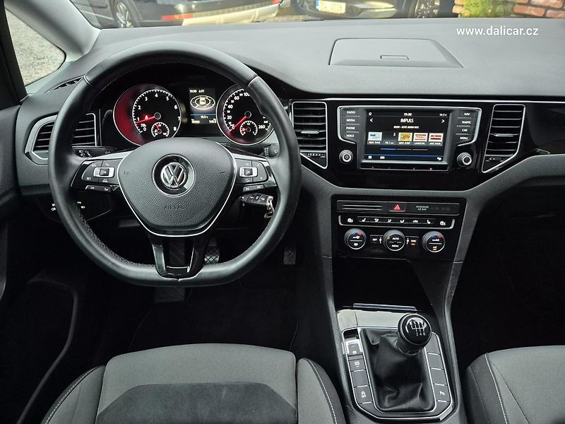 Volkswagen Golf Sportsvan (2016) 1.4TSi 110KW Highline NAVI - fotka 24 z 57