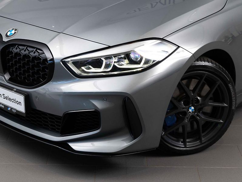 BMW Řada 1 M135i xDrive - fotka 6 z 22