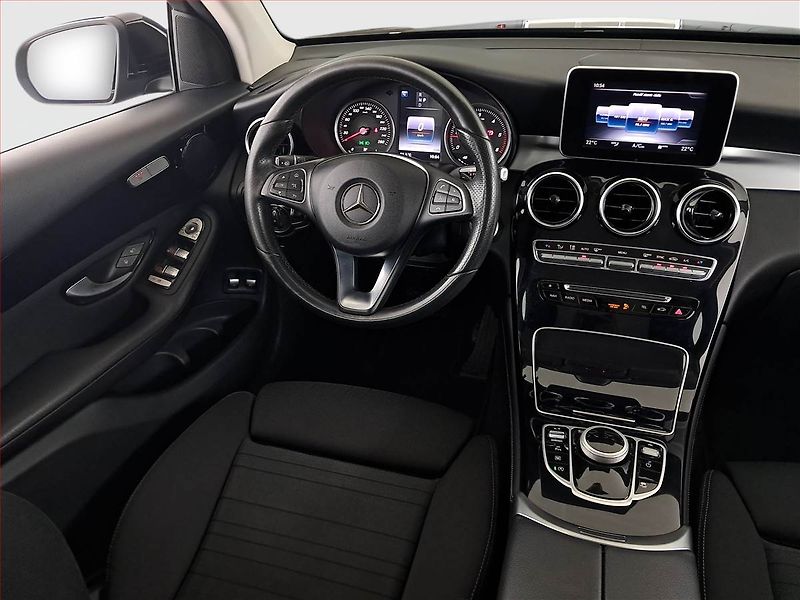 Mercedes-Benz GLC (2017) 220 d 4MATIC - fotka 7 z 21