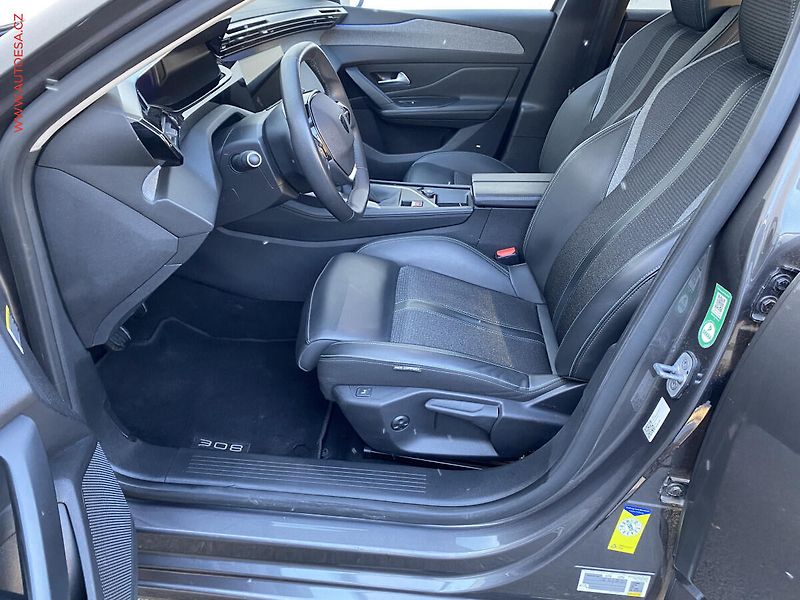 Peugeot 308 (2022) 1.5 HDi, Allure, LED, kamera - fotka 9 z 21