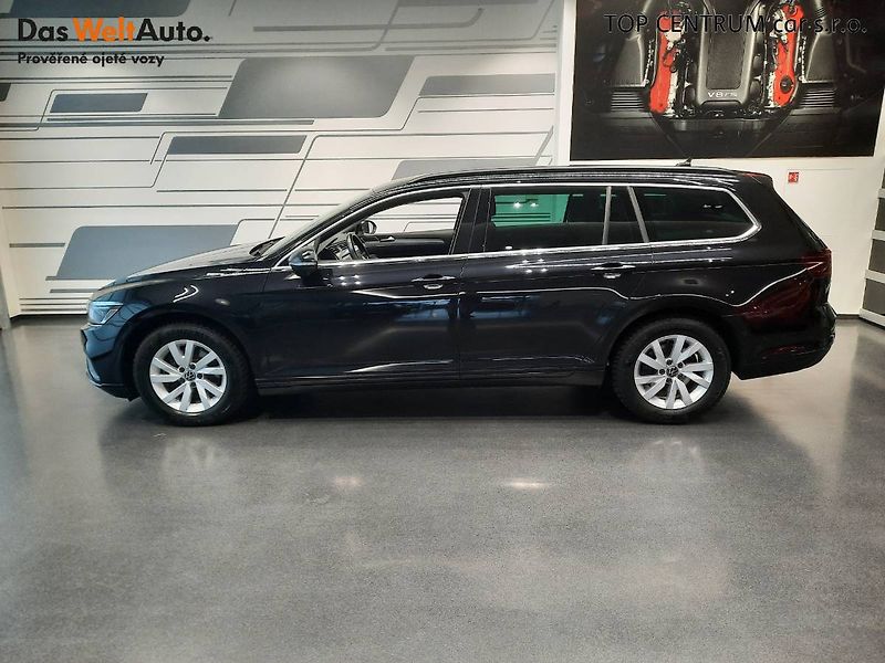 Volkswagen Passat Variant (2023) Business 2.0 TDI (110kW/150k) - fotka 3 z 30