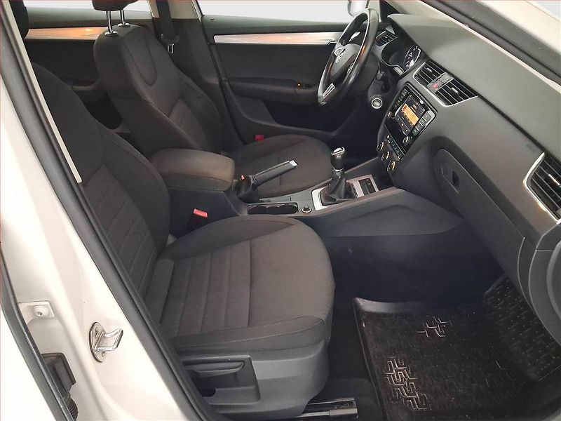 Škoda Octavia (2016) Style 2.0 TDI, Navi, Tempomat - fotka 9 z 19