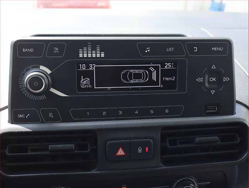 Citroën Berlingo (2020) Maxi 1.5 BlueHDi, 3Místa, SR - fotka 13 z 15