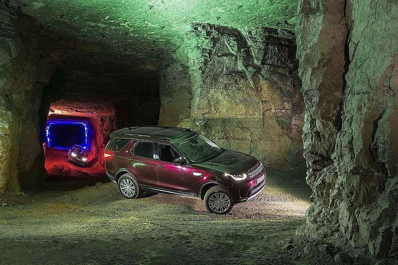 Land Rover Discovery.