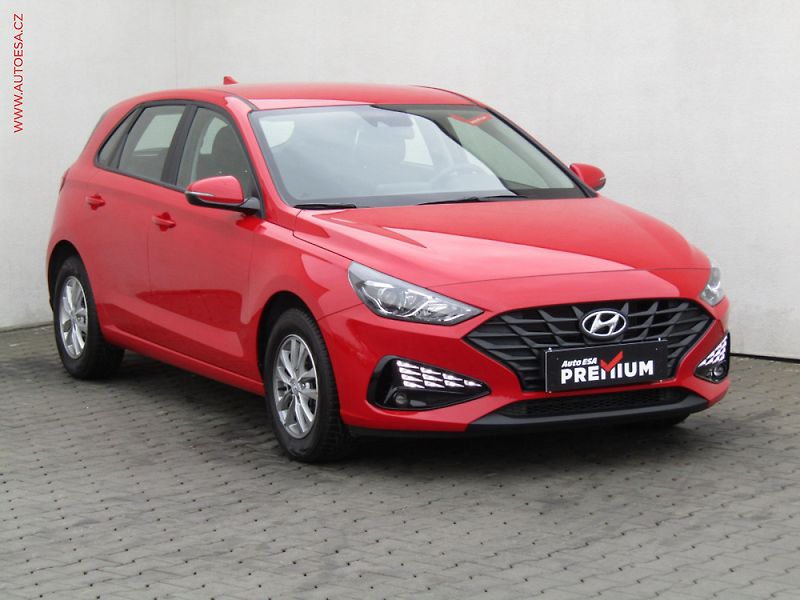 Hyundai i30 (2025) 1.5 T-GDi, ČR, STK6/28 - fotka 1 z 3